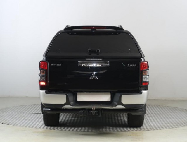 Mitsubishi L200  2.2 DI-D Intense