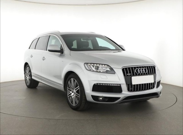 Audi Q7  3.0 TDI S-Line