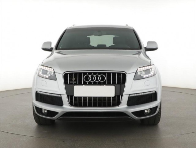 Audi Q7  3.0 TDI S-Line