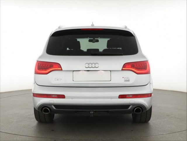 Audi Q7  3.0 TDI S-Line