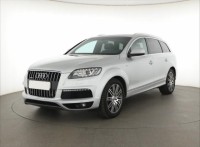 Audi Q7  3.0 TDI S-Line