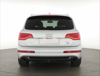 Audi Q7  3.0 TDI S-Line