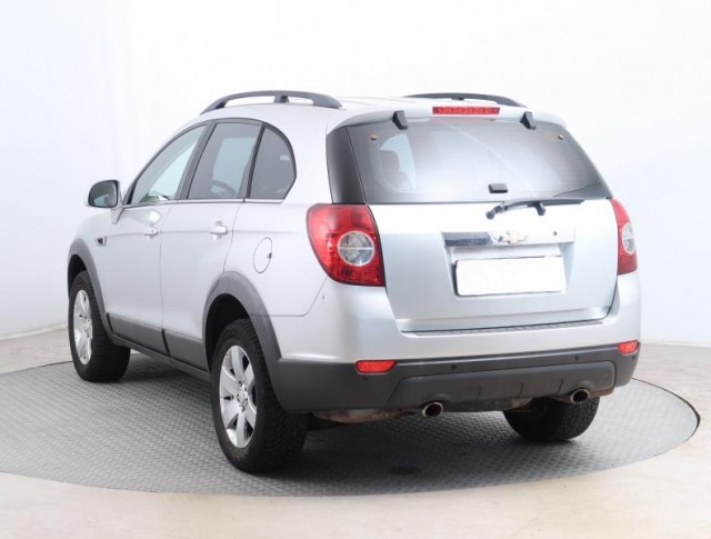 Chevrolet Captiva  2.4 i 