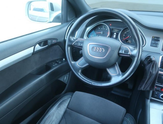 Audi Q7  3.0 TDI 