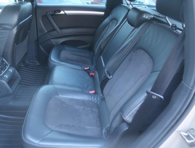 Audi Q7  3.0 TDI 