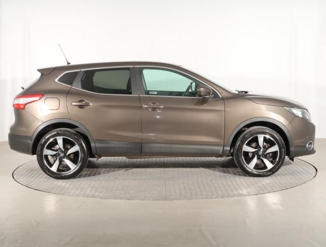 Nissan Qashqai  1.2 DIG-T 