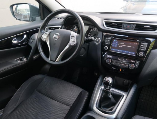 Nissan Qashqai  1.2 DIG-T 