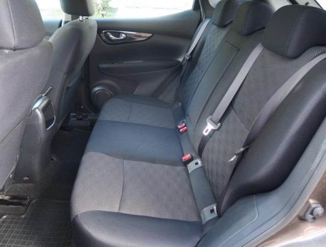 Nissan Qashqai  1.2 DIG-T 