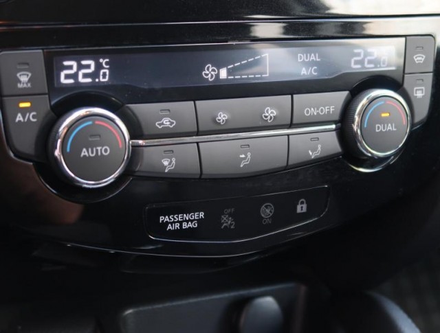 Nissan Qashqai  1.2 DIG-T 