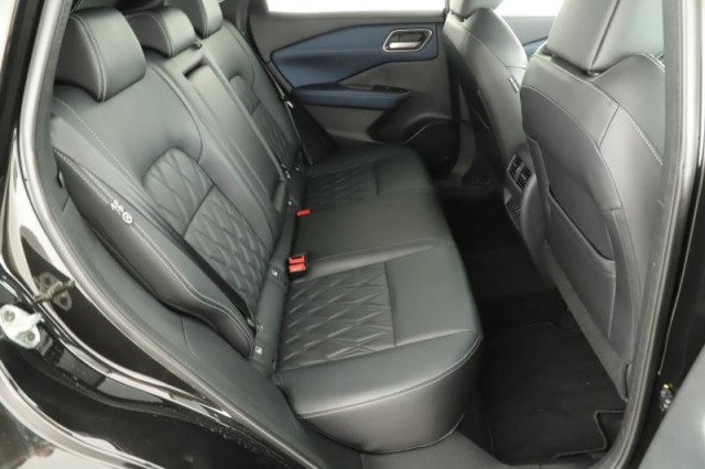 Nissan Qashqai  1.3 DIG-T MHEV 