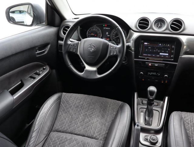 Suzuki Vitara  1.5 Hybrid 