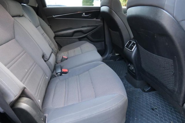 Kia Sorento  2.2 CRDi 