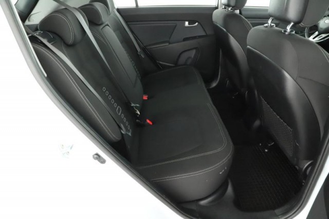 Kia Sportage  2.0 CRDi 
