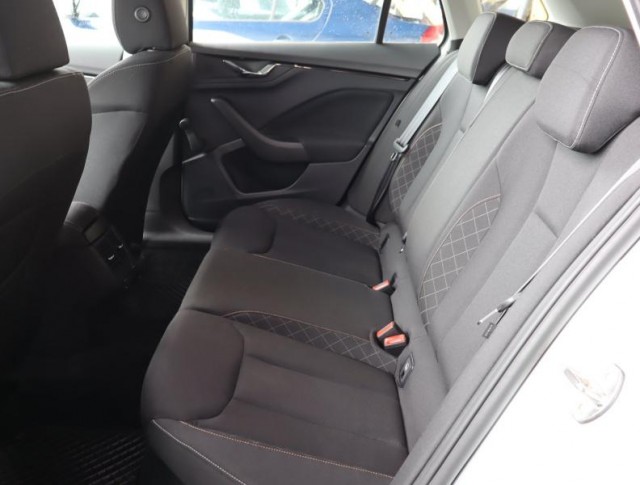 Škoda Kamiq  1.0 TSI Ambition