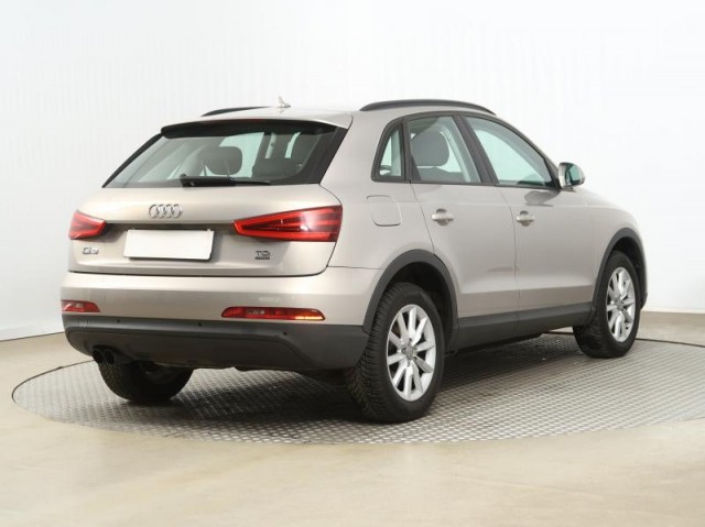 Audi Q3  2.0 TDI 
