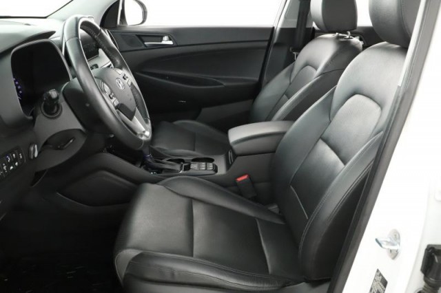 Hyundai Tucson  2.0 CRDi 