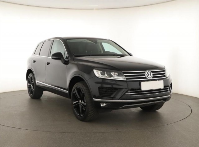Volkswagen Touareg  3.0 TDI 