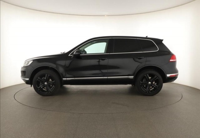 Volkswagen Touareg  3.0 TDI 
