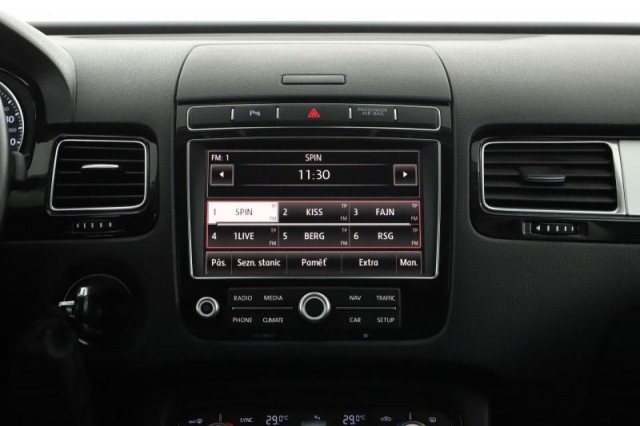 Volkswagen Touareg  3.0 TDI 