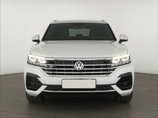 Volkswagen Touareg  3.0 TDI R-Line