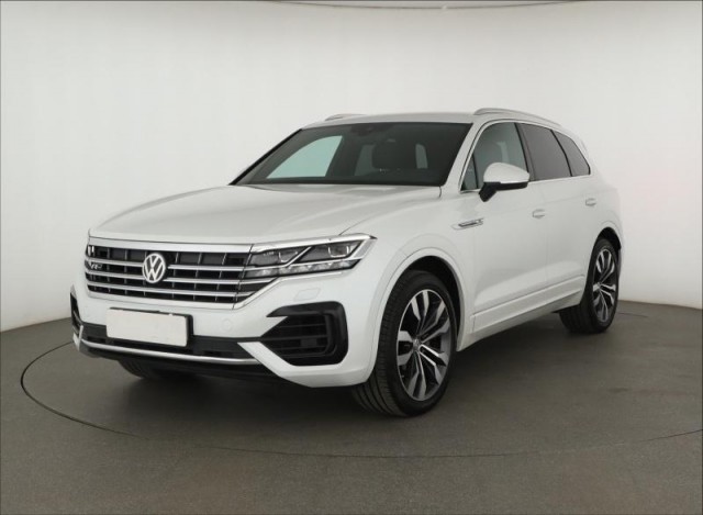 Volkswagen Touareg  3.0 TDI R-Line