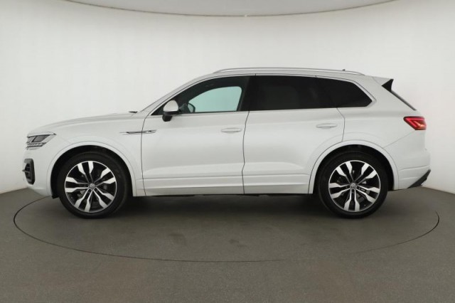 Volkswagen Touareg  3.0 TDI R-Line