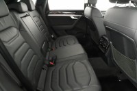 Volkswagen Touareg  3.0 TDI R-Line