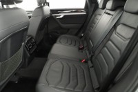 Volkswagen Touareg  3.0 TDI R-Line