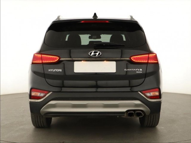 Hyundai Santa Fe  2.2 CRDi 