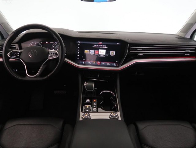 Volkswagen Touareg  3.0 TDI Elegance
