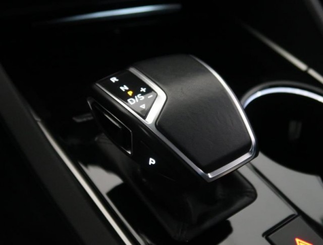 Volkswagen Touareg  3.0 TDI Elegance