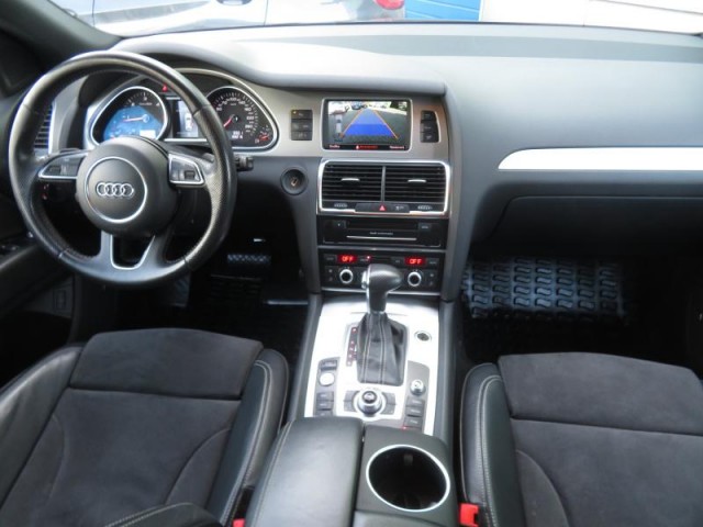 Audi Q7  3.0 TDI S-Line