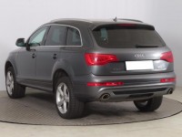 Audi Q7  3.0 TDI S-Line