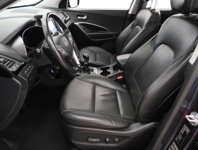 Hyundai Santa Fe  2.2 CRDi 