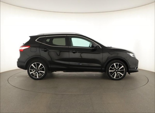 Nissan Qashqai  1.2 DIG-T 
