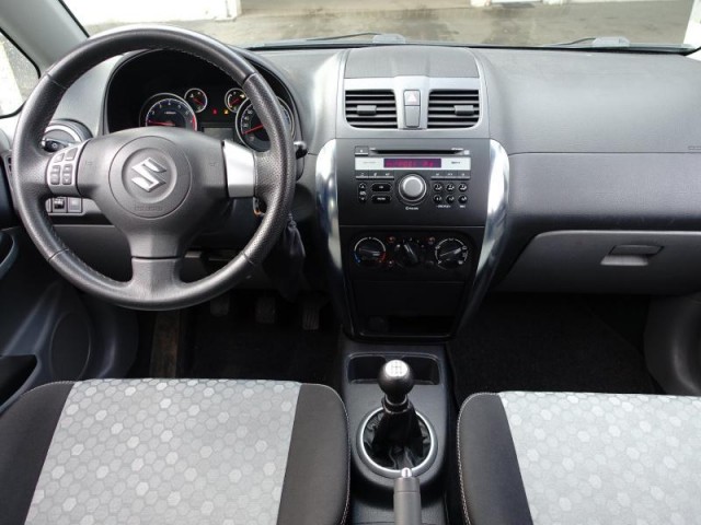 Suzuki SX4  1.6 VVT 