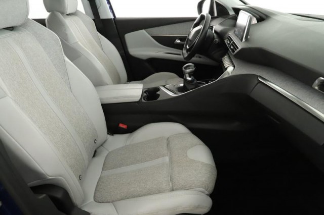 Peugeot 3008  2.0 BlueHDi Allure