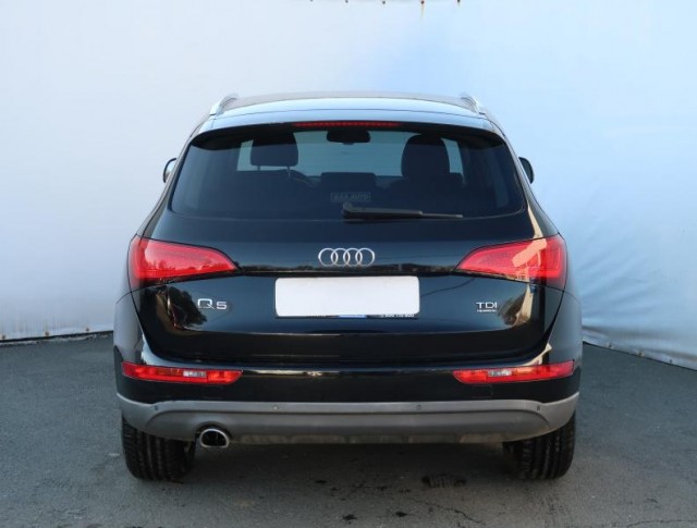 Audi Q5  2.0 TDI 