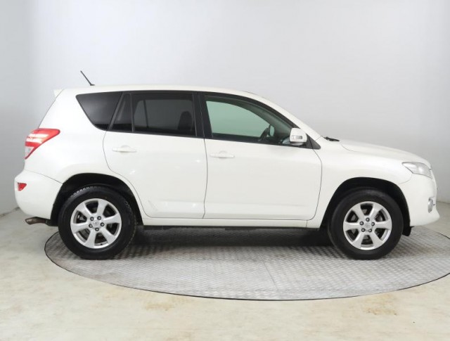 Toyota RAV 4  2.2 D-4D 