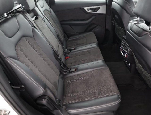 Audi Q7  50 TDI 