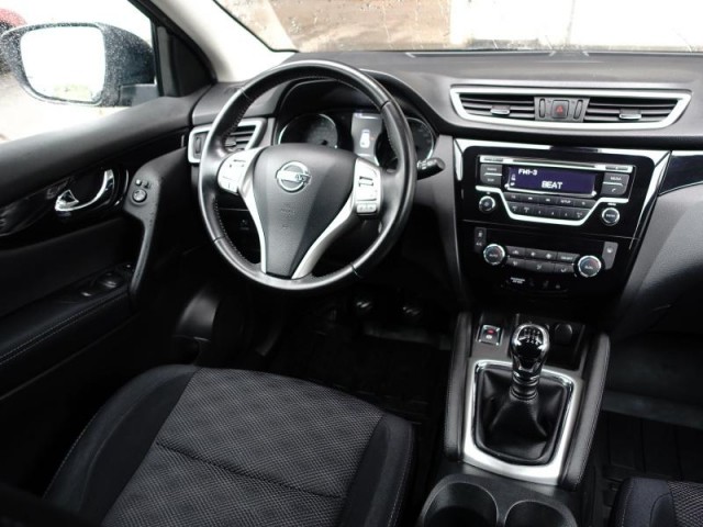 Nissan Qashqai  1.2 DIG-T 