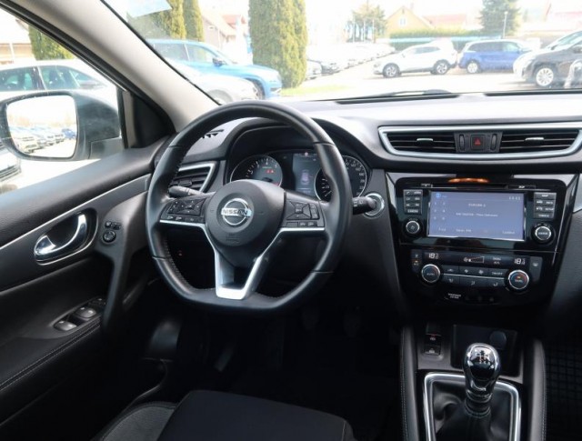 Nissan Qashqai  1.6 DIG-T 