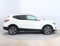 Nissan Qashqai  1.6 DIG-T 