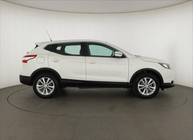 Nissan Qashqai  1.2 DIG-T 