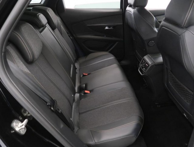 Peugeot 3008  1.5 BlueHDi GT Line