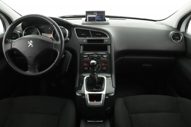 Peugeot 5008  1.6 BlueHDi 
