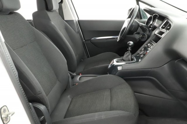 Peugeot 5008  1.6 BlueHDi 