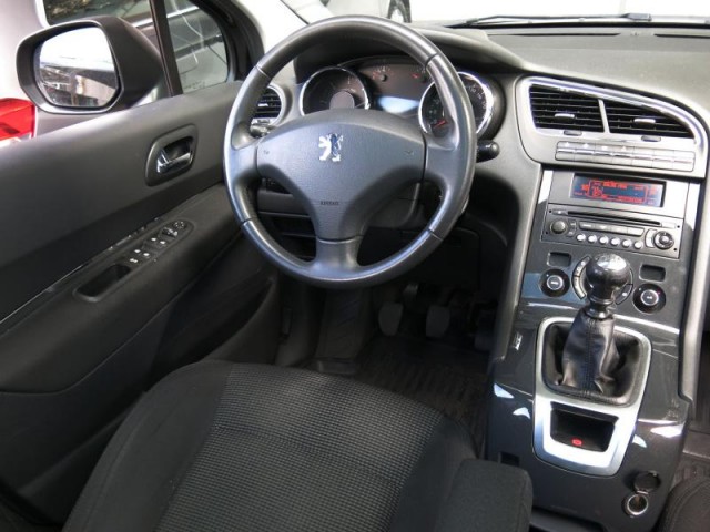 Peugeot 5008  2.0 BlueHDi 