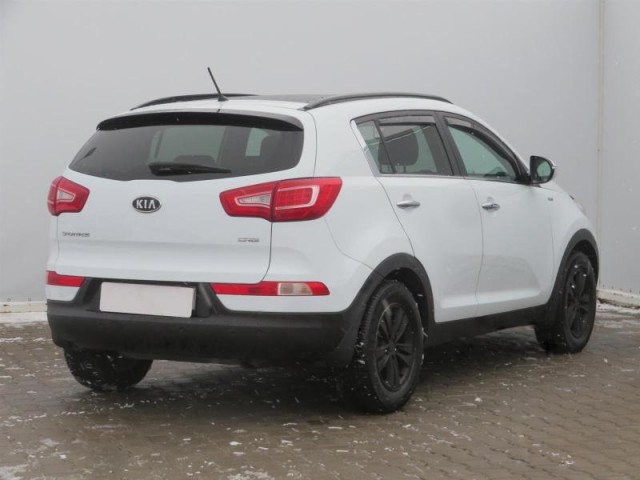 Kia Sportage  2.0 CRDi 