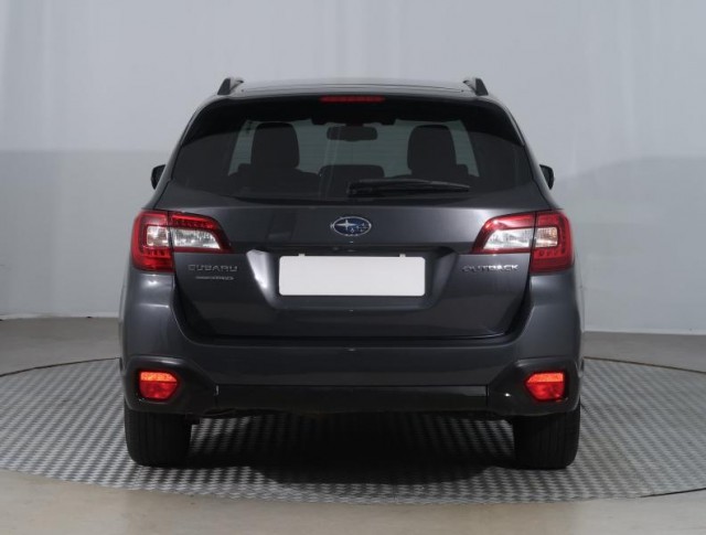 Subaru Outback  2.5 i 